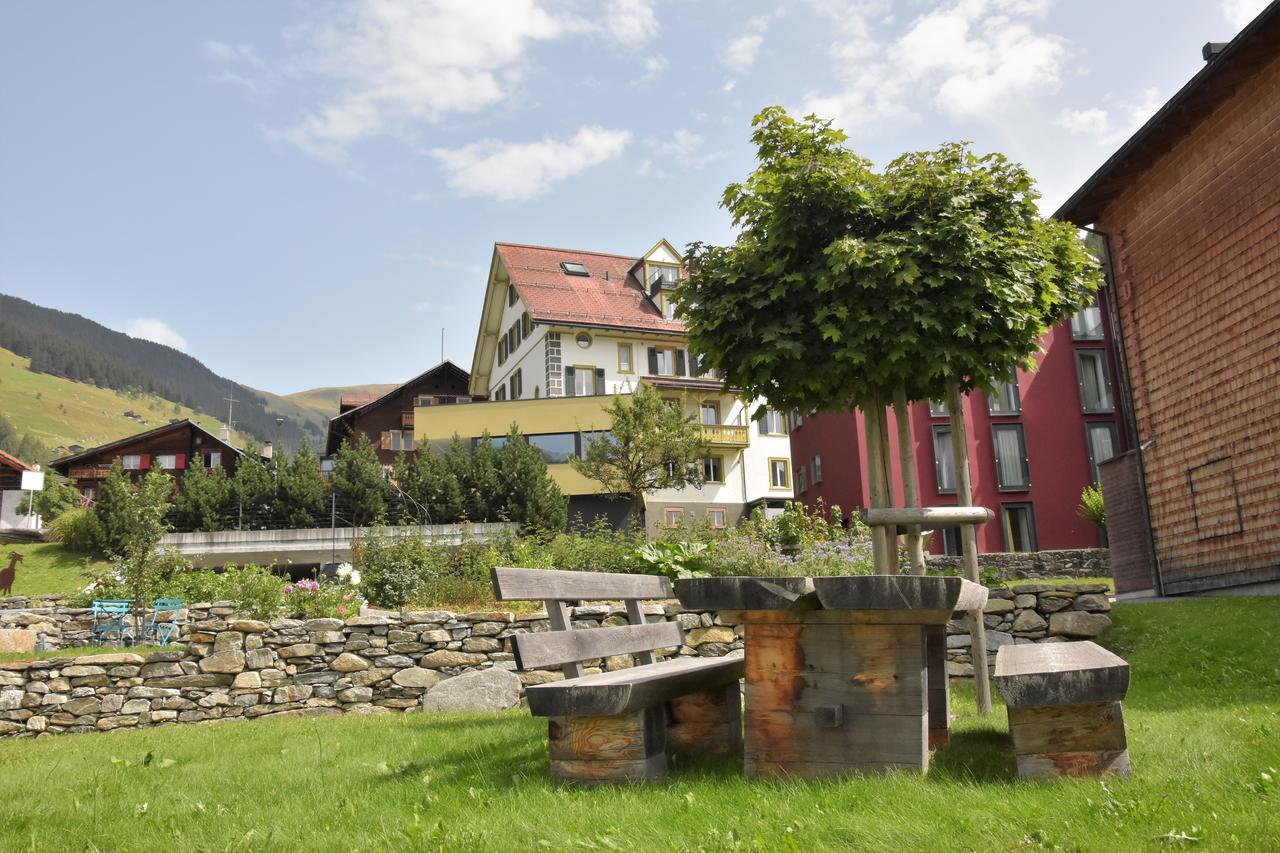 Hotel Vallatscha Curaglia Exterior photo